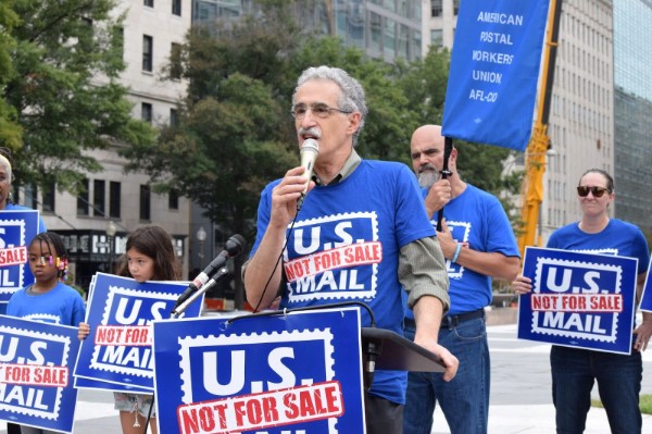 American Postal Workers Union President Dimondstein ‘On The Dangers Of Mail Privatization’