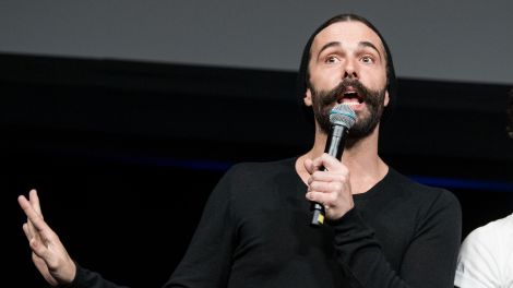 ‘Educating The Uneducated’ About The Labor Movement: Queer Eye’s Grooming Expert & Resident Jesus Lookalike Jonathan Van Ness ‘Wants You To Know About The Assault On’ Labor Unions