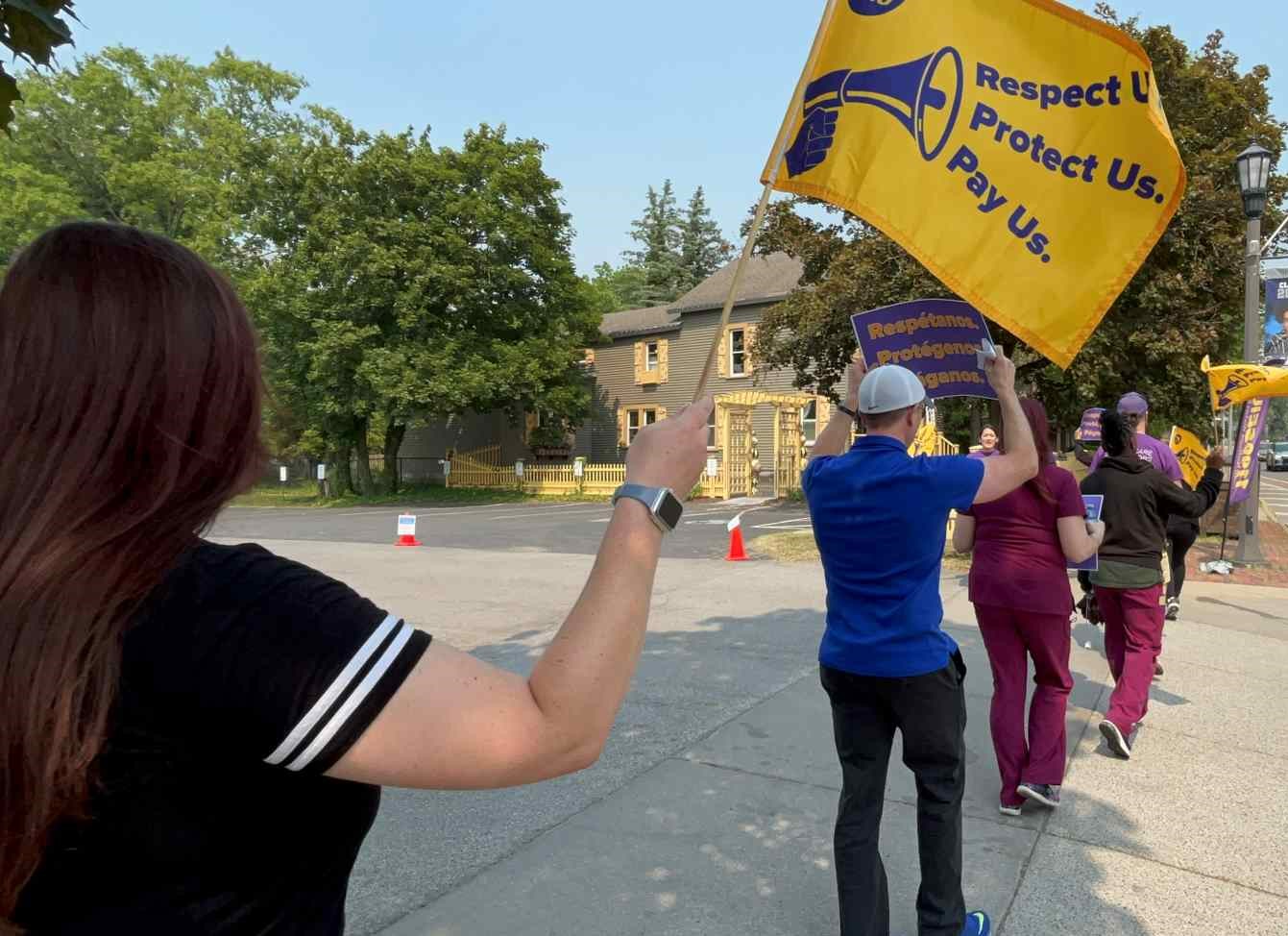 Rehab Workers At Two Absolut Care Nursing Homes Authorize Week-Long Strike In ‘Near Unanimous’ Vote - Federal Mediator Joins Talks Between 1199SEIU & Absolut Care ‘As Workers Demand Competitive Contract That Protects Wages & Benefits’