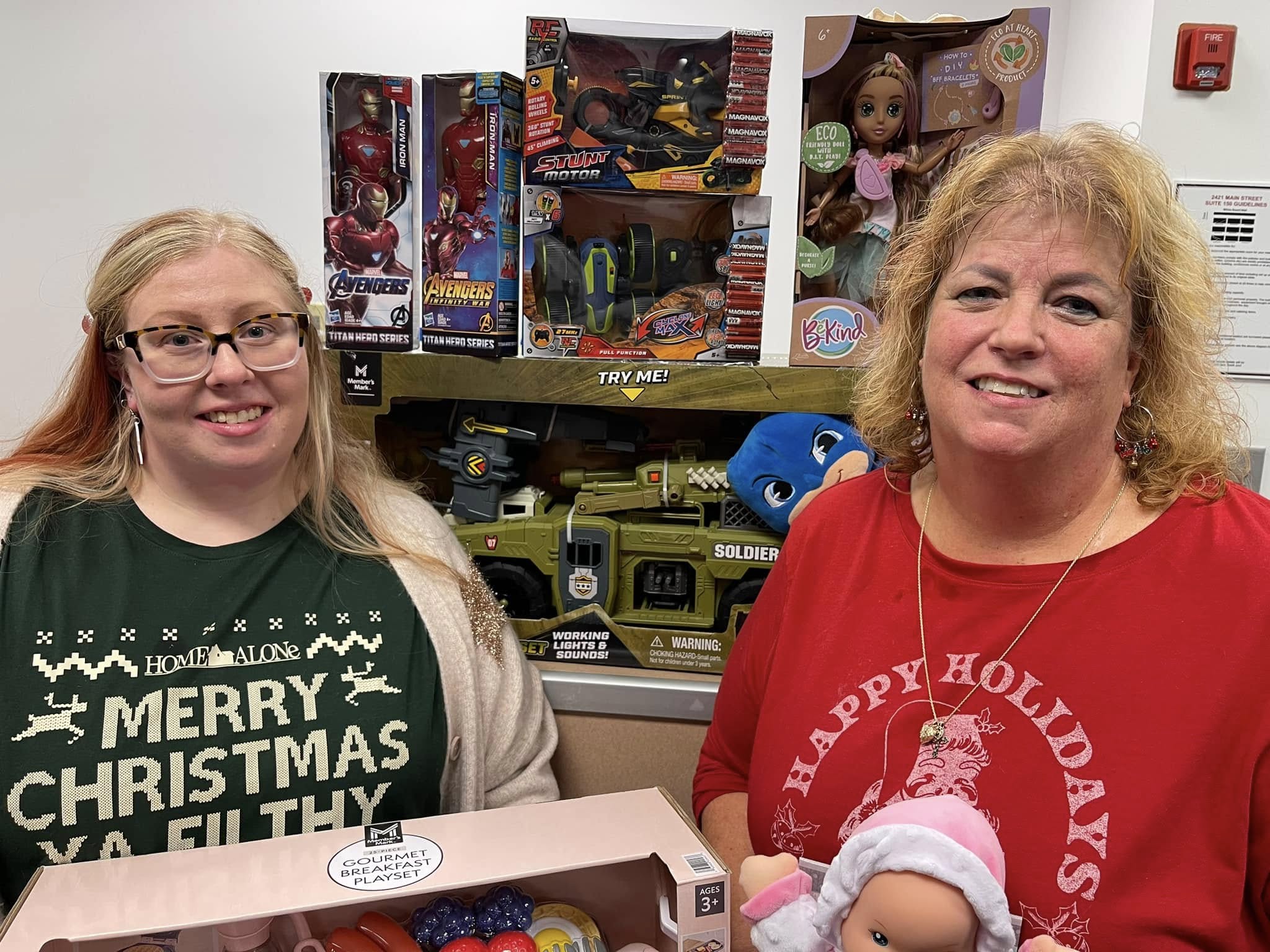 Labor Helping Those In Need ‘Extends To Fellow’ Union Members: Unions Hold Toy Drive To Make The Christmas Holidays ‘A Bit Brighter’ For Some Of The 1,200 USW Members Who Lost Their Jobs When The Local Sumitomo Tire Plant Announced Its Closing