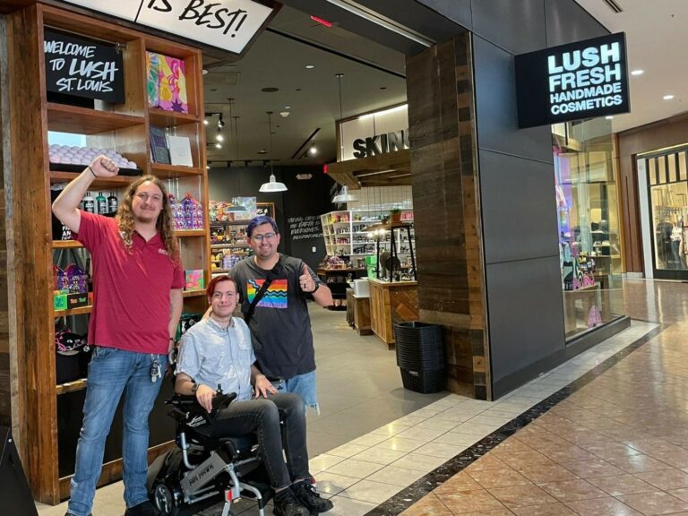 Lush Cosmetics Workers In Missouri ‘Go Union,’ Join UFCW In Historic First