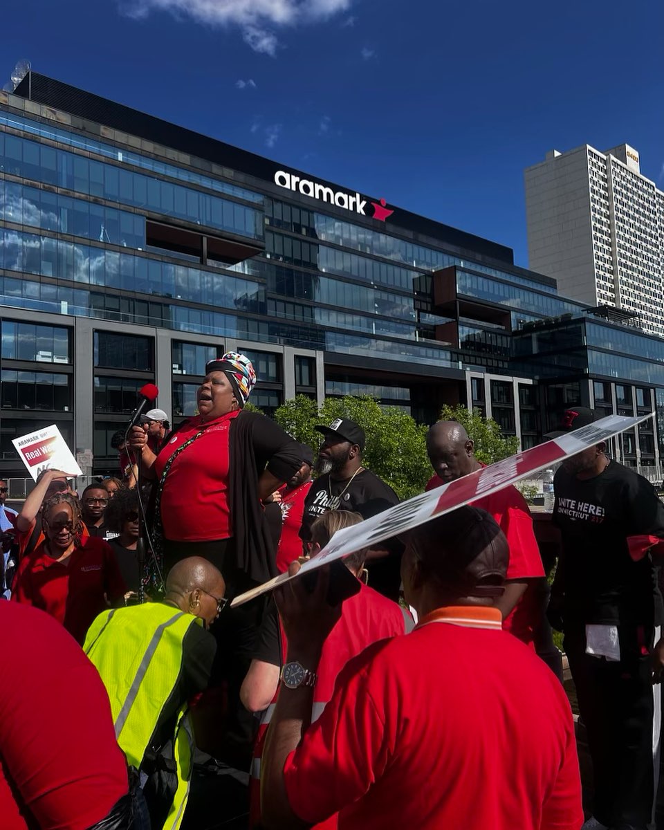 Philadelphia Stadium Workers ‘Battle’ Aramark ‘For Fair Wages & Reliable Health Care’