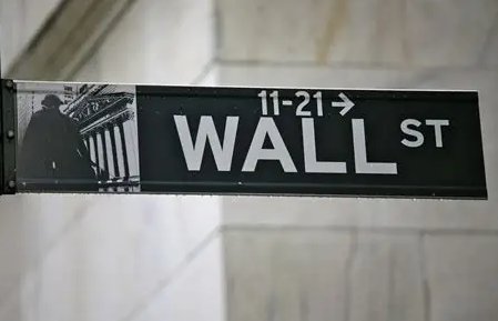 Wall Street & Trump ‘Want To Gamble With Your’ Retirement Savings